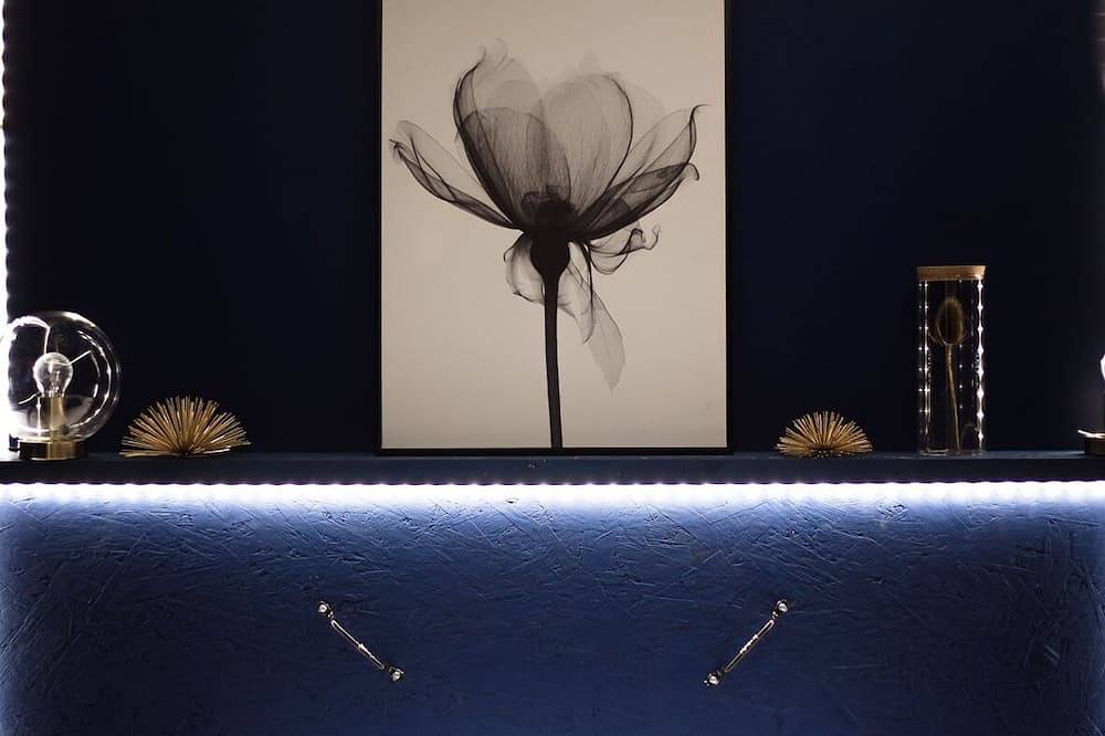 Entire apartment, Suite de Luxe Avec Balnéo 50 Nuances au Coeur du Centre Ville de Caen in Caen, Caen region