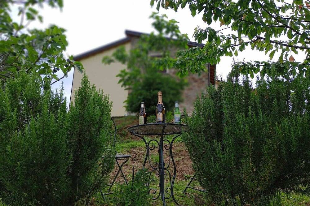Ca Giacomo, mitten im Wald von Lunigiana. Entspannen Sie sich ... und einzigartige Atmosphären in Tresana, Val di Magra