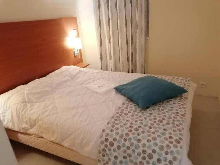 Gîte pour 6 personnes, avec Terrasse et Piscine à Chaveignes - 2