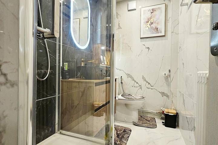 Gîte pour 4 personnes, avec balcon, adapté aux familles dans Val-de-Marne - 4