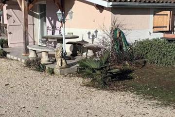 Location de vacances pour 3 personnes, avec jardin et terrasse, animaux acceptés à Saint-Avit-Saint-Nazaire