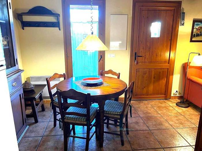 Townhouse 2 rooms, Great Garden, Fireplace, Views & Wi-Fi in Osséja, Parc naturel régional des Pyrénées catalanes