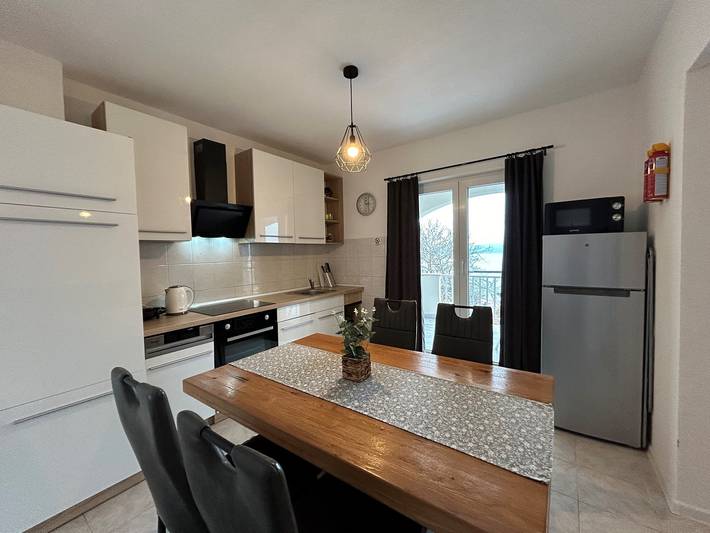 Ganze Wohnung,  Apartment in Stanići Near Omiš in Stanici, Omis-Riviera