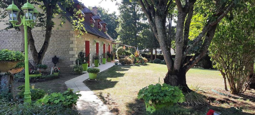 Gîte pour 2 personnes, avec vue et terrasse à Caugé - 4