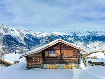 Ferienhaus für 4 Personen, mit Terrasse und Garten in Nendaz