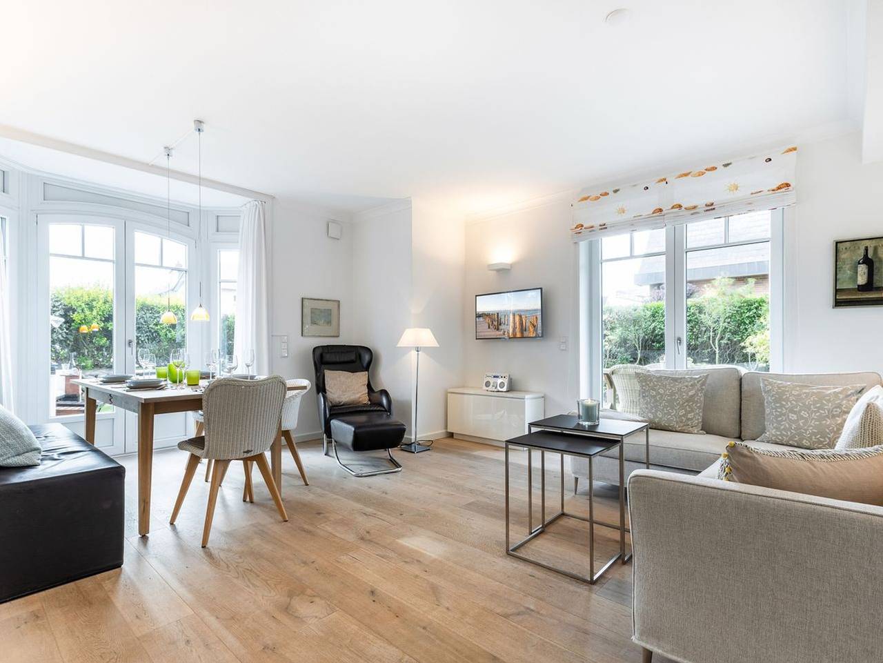 Ganze Ferienwohnung, Landhaus Berthin-Bleeg, App. 1 Inselgrün - Top Lage. Wellness. Luxuriöse Ausstattung. Und sogar 2 Terrassen. in Wenningstedt, Sylt