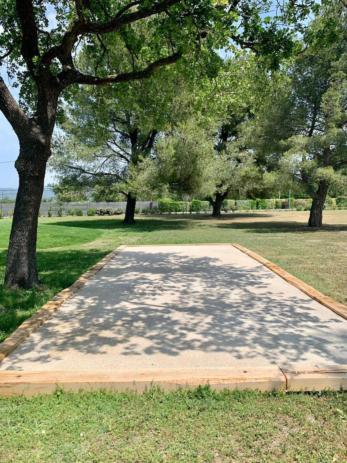 Ferienhaus für 8 Personen mit Garten in L'Isle-sur-la-Sorgue, Vaucluse