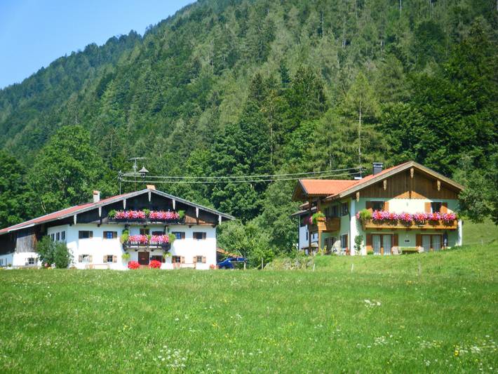 Ferienwohnung für 4 Personen, mit Garten, kinderfreundlich in Aschau im Chiemgau