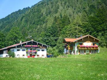 Ferienwohnung für 4 Personen, mit Garten, kinderfreundlich in Aschau im Chiemgau