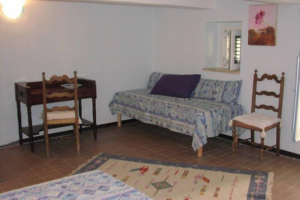 Charmante Villa im Liberty-Stil mit wunderschönem Garten in Tropea ctr Strandnähe in Tropea, Vibo Valentia Provinz