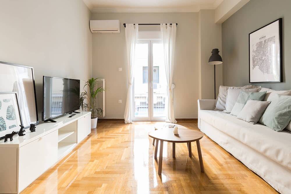 Entire apartment, Sleek Flat in Central Syntagma in Central Section of Athens, Athens