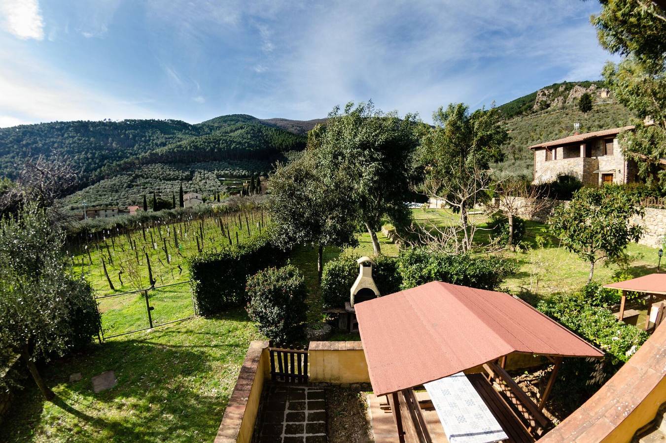 Bauernhaus für 8 Personen mit Terrasse in Buti, Pisa Provinz