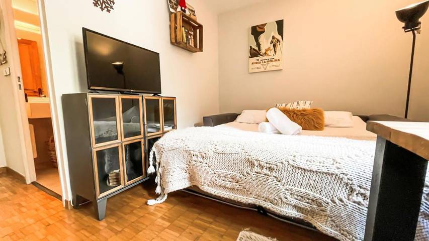 Gîte pour 2 personnes, avec jardin et sauna ainsi que vue et piscine à Enveitg - 4