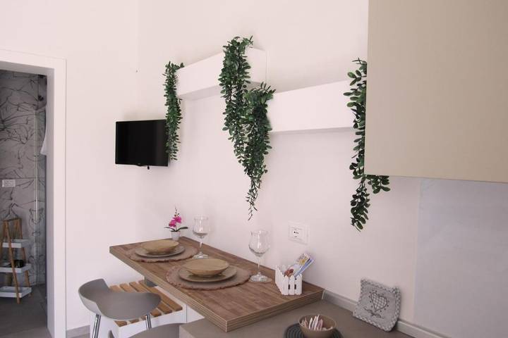 Maison d’hôte pour 2 personnes, avec vue et jardin, animaux acceptés à Roca Vecchia - 4