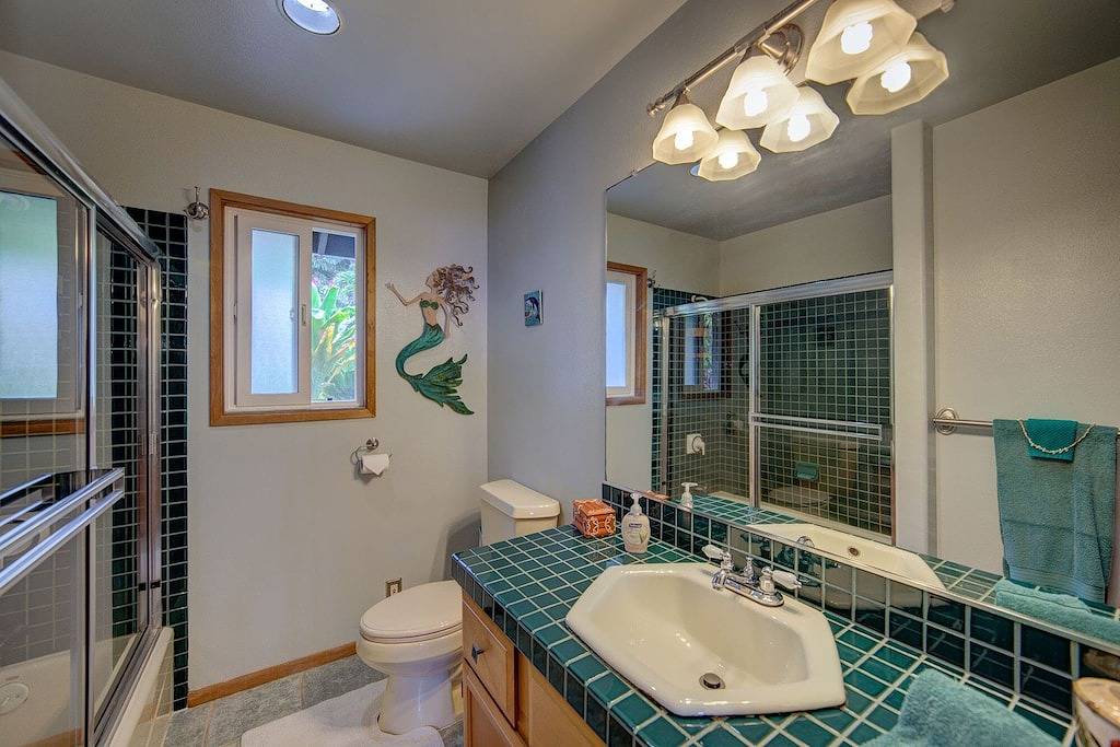 Ocean Bluff Home an der Hamakua-Küste ~ Ideal für Familien! in Hamakua