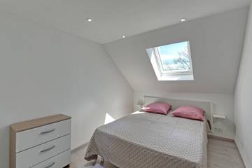 Gîte pour 8 Personnes dans Péret-Bel-Air, Massif central, Photo 4