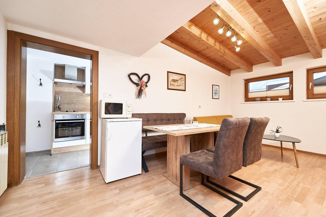 Ganze Ferienwohnung, Appartement Enzian in Gries, Längenfeld