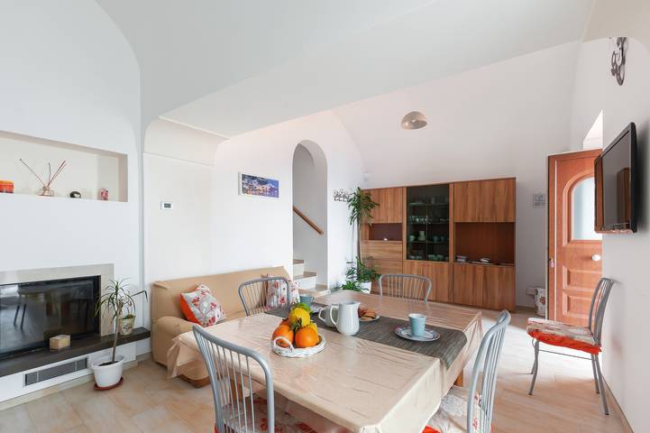 Apartamento entero, La Casa del Sol: vuestra escapada panorámica y relajante in Tovere, Amalfi (Italia)