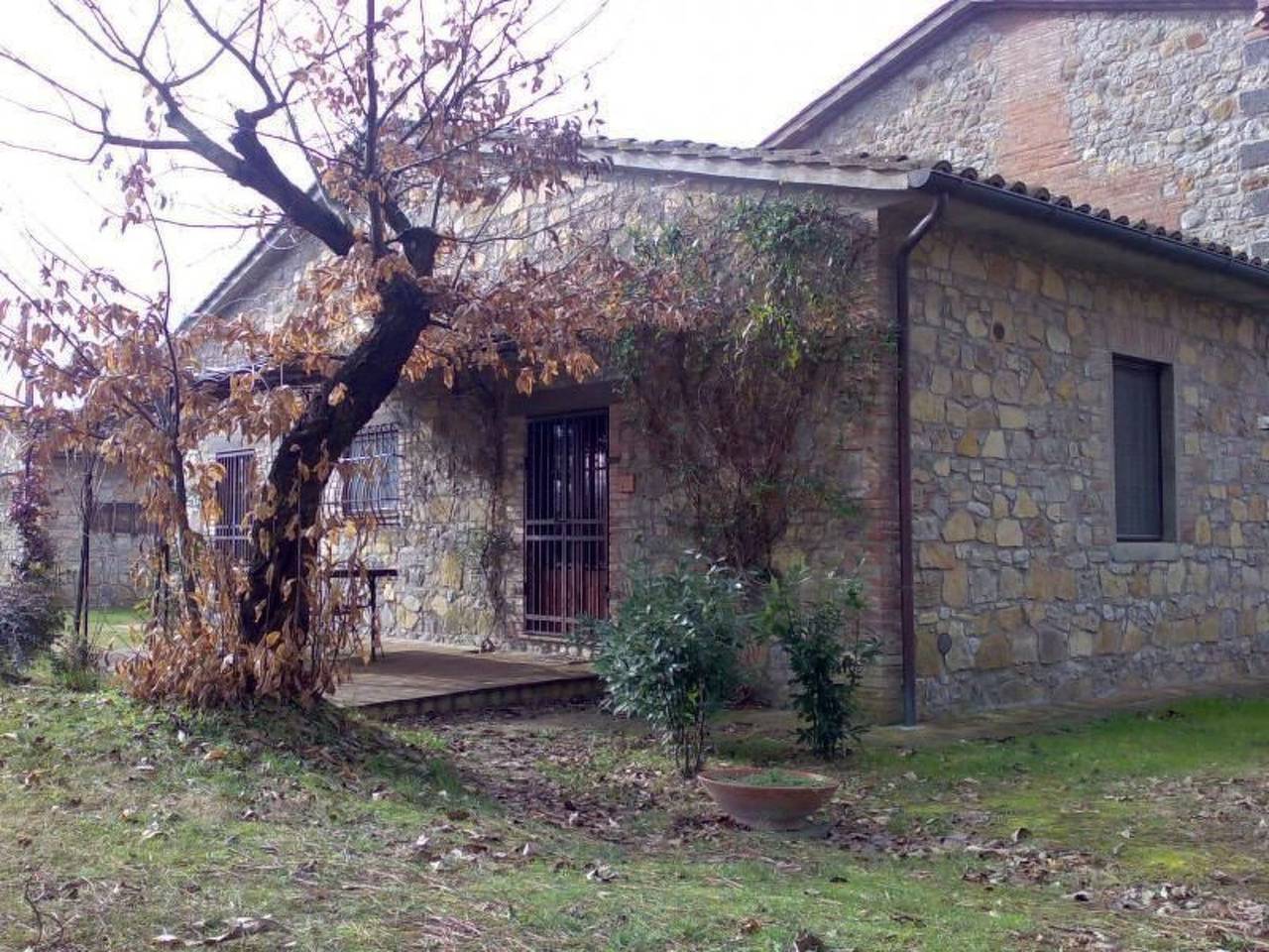 Ganze Wohnung, Mit Laube und großzügiger Zwischenebene in Monteleone d'Orvieto, Perugia Provinz