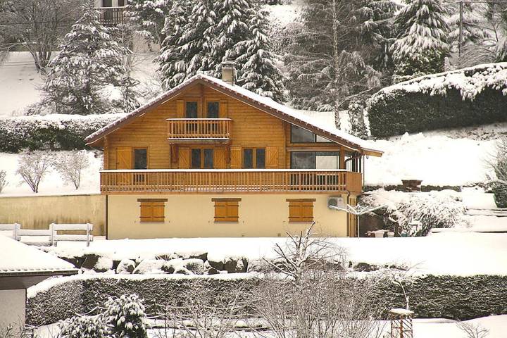 Casa rural para 12 personas, con piscina además de vistas y jardín - 1