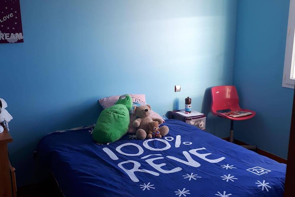 Villa sans vis à vis, grand calme plein soleil avec piscine privée, bbq in Saint-Geniès-de-Fontedit, Région de Béziers