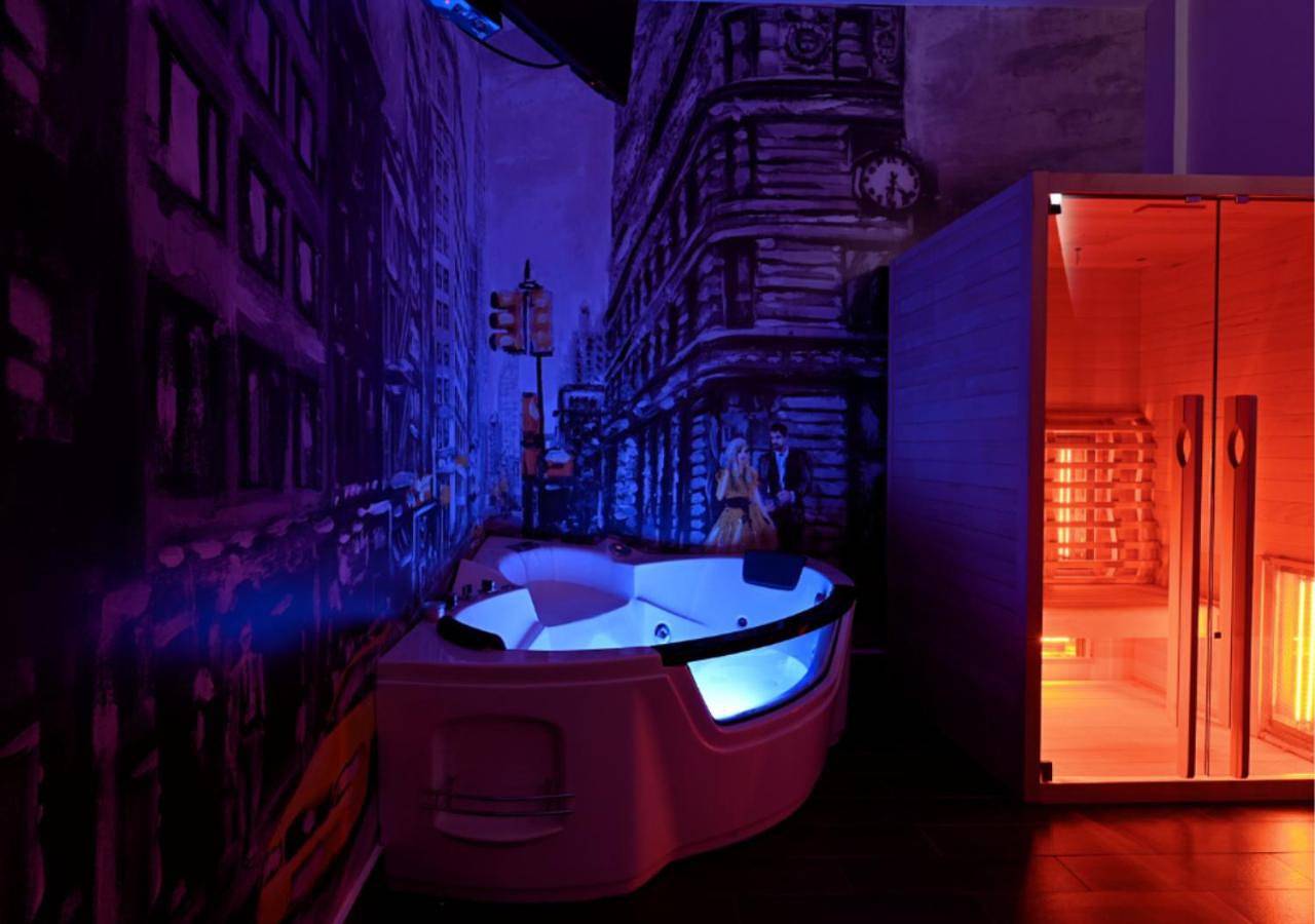 Queen Suite with Spa Bath in Giffoni Valle Piana, Costa tirrenica Campania