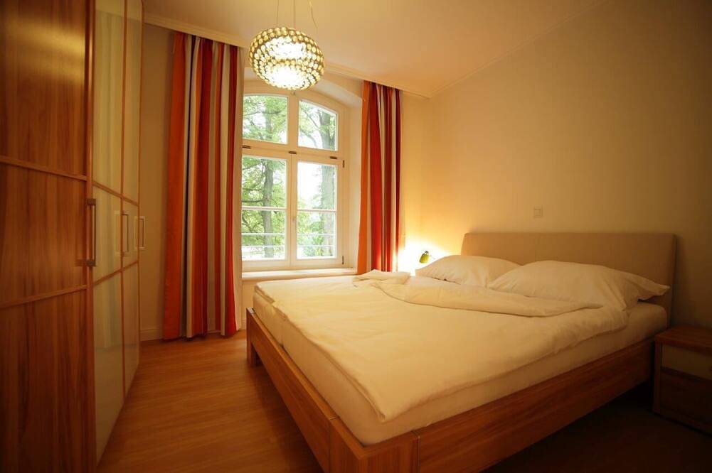 Ganze Wohnung, Schloss am Meer, 3 Zi., Kühlungsborn / Rerik mit Ostseeblick, Sauna, Kamin in Hohen Niendorf, Bastorf