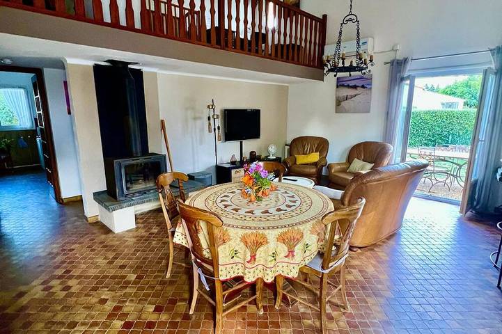 Location de vacances pour 5 personnes, avec jacuzzi, animaux acceptés à Saint-Génis-des-Fontaines