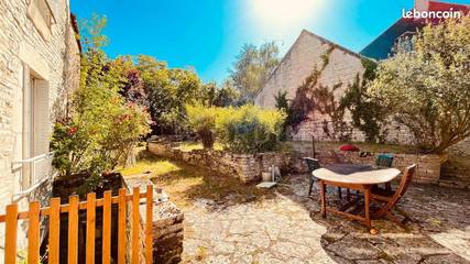 Gîte pour 7 personnes, avec terrasse à Annay-sur-Serein