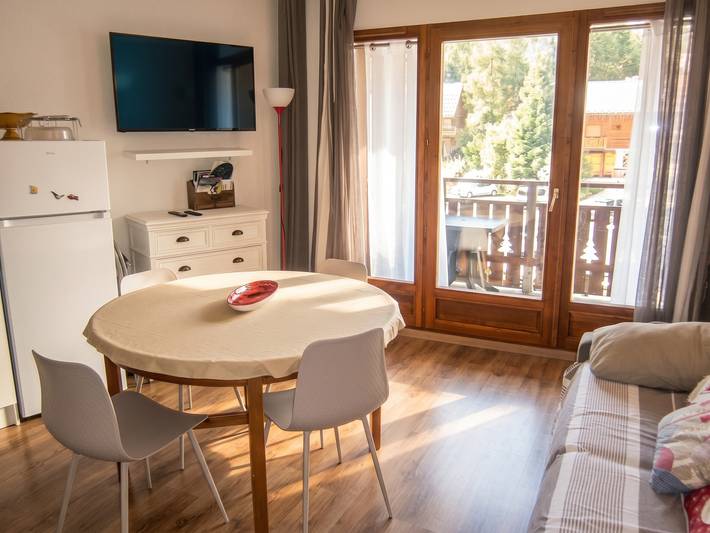 Appartement entier, Appartement Dévoluy 40 m², vue montagne in La Joue du Loup, Le Dévoluy