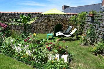 Location de vacances pour 2 personnes, avec terrasse et jardin à Lantic