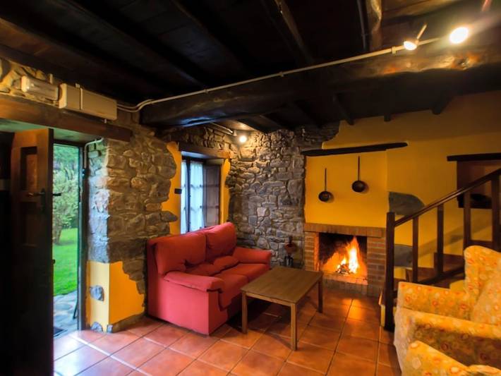 Casa rural para 2 personas, con jardín y vistas en Quirós - 4
