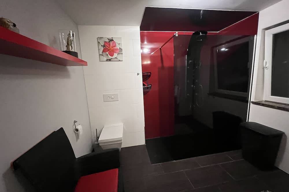 Ganze Wohnung, Großzügige Ferienwohnung im Oberland in Warngau, Alpenland Tegernsee Schliersee