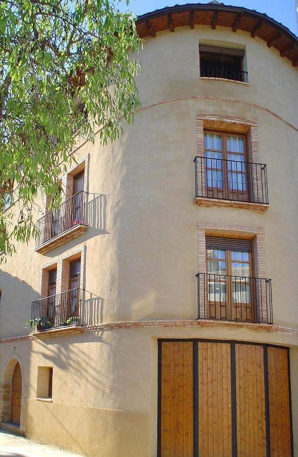 Casa rural para 5 personas, con Balcón además de Terraza y Vistas en Somontano de Barbastro