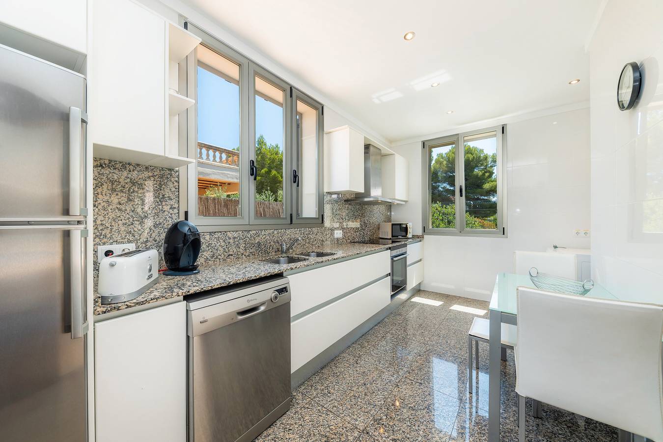 Casa Vacacional 'Enjoy Villa Mexic' con Piscina Privada, Terraza y Wi-Fi in Playa Son Serra de Marina, Santa Margalida