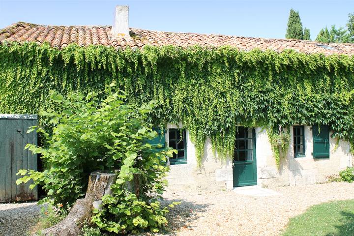 Gîte pour 5 personnes, avec piscine