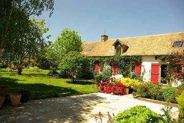 Cottage pour 2 personnes, avec terrasse et jardin à Trangé