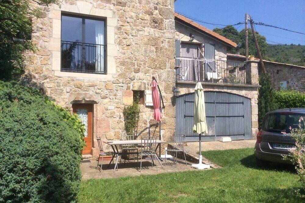 Location saisonniere in Saint-Pierre-de-Colombier, Parc naturel régional des Monts d'Ardèche