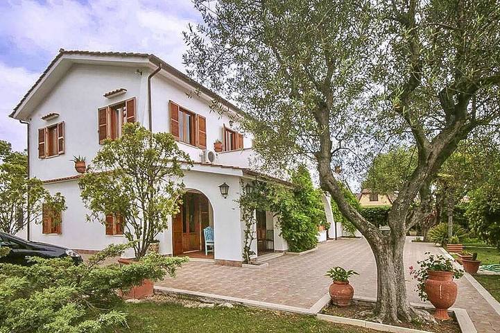 Casa vacanza per 8 persone, con giardino - 1