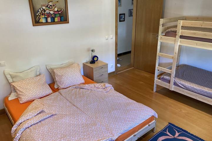 Villa mit Privatsphäre und in der Nähe von Stränden, privatem Pool und großem Garten in Amor, Leiria District