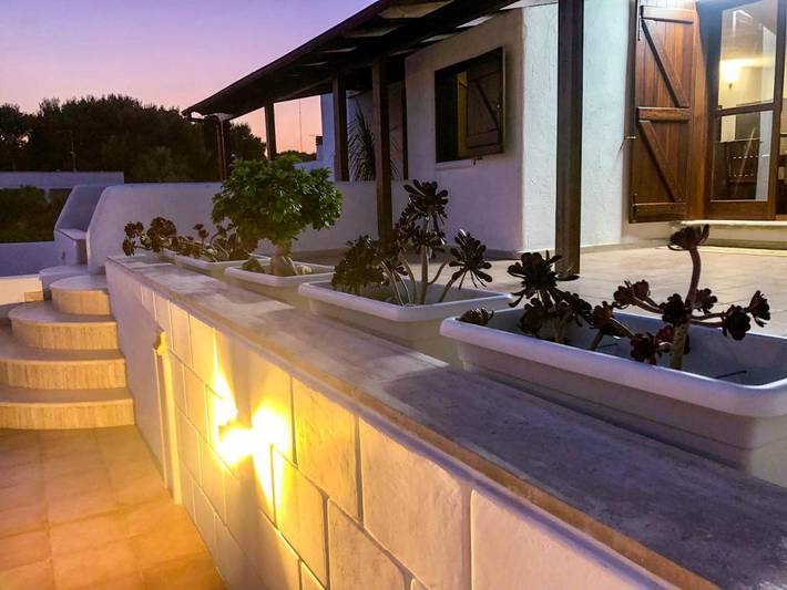Villa per 5 persone, con Balcone e Terrazza nonché Giardino e Panorama a Lido Specchiolla