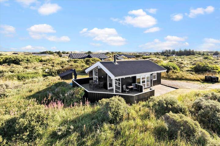 Ferienhaus für 4 Personen, mit Terrasse in Nørlev Strand