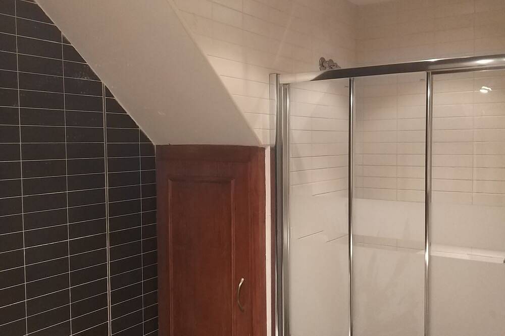 Ganze Wohnung, Modernes Apartment in erster Linie in Sant Llorenç de Montgai_ Whitehouse_ Lleida in Sant Llorenç de Montgai, Camarasa