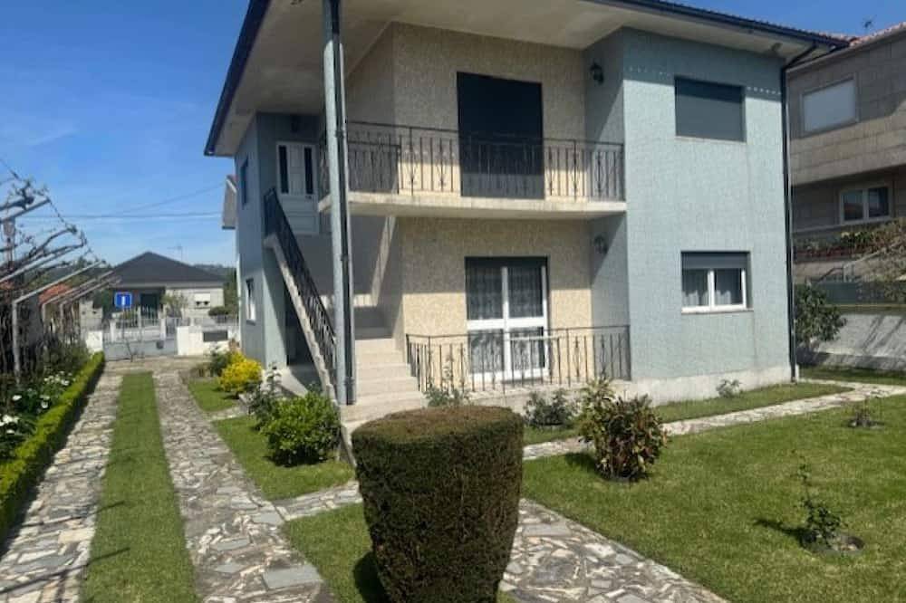 Apartamento entero, F3 Apartment in Fafe, Distrito de Braga