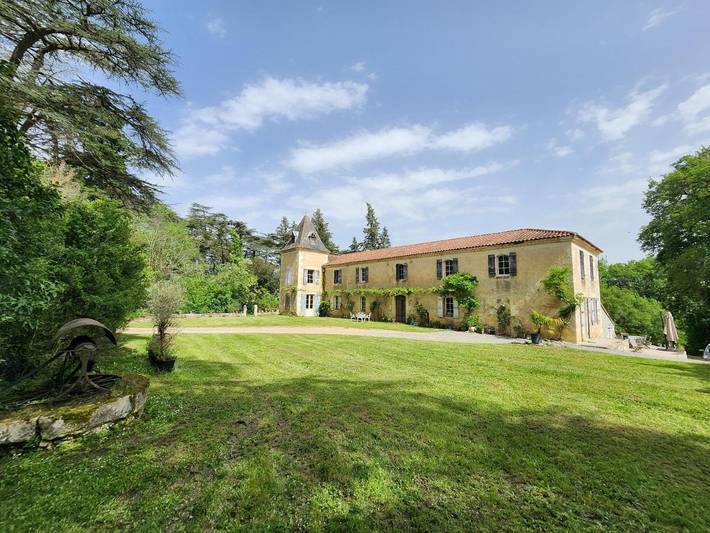 Chambre d’hôte pour 2 personnes, avec jardin et piscine ainsi que vue et terrasse - 1