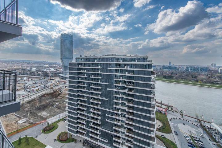 Ferienwohnung für 3 Personen, mit Balkon und Terrasse sowie Ausblick in Belgrad