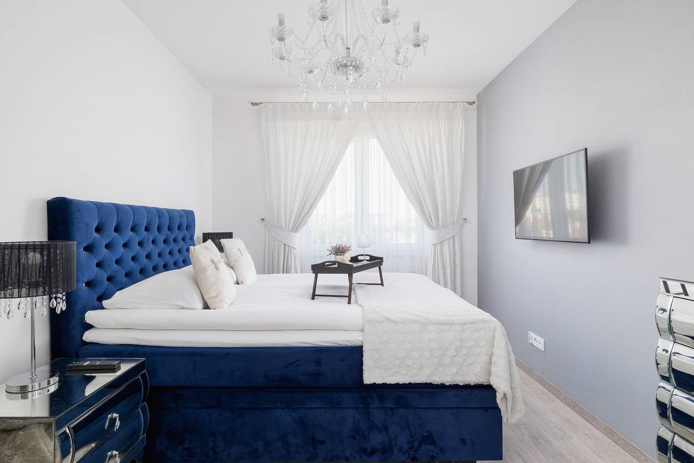Geheel appartement, Spacious Apartment | 3 Bedrooms | Balcony | Parking in Krakau, Klein-Polen