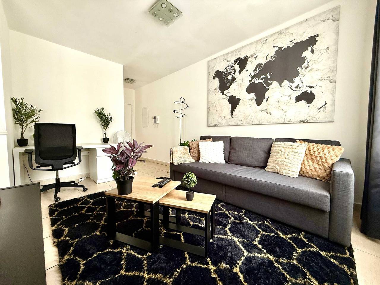Appartamento intero, Chic and peaceful  2 minutes from the European Parliament in Brussel, Fiandre