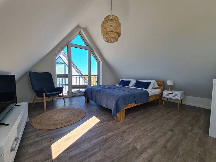 Ganze Wohnung, Deichwiesen - Balkon mit Strandkorb, 2 Schlafzimmer, Dusche in Westerdeichstrich, Kreis Dithmarschen