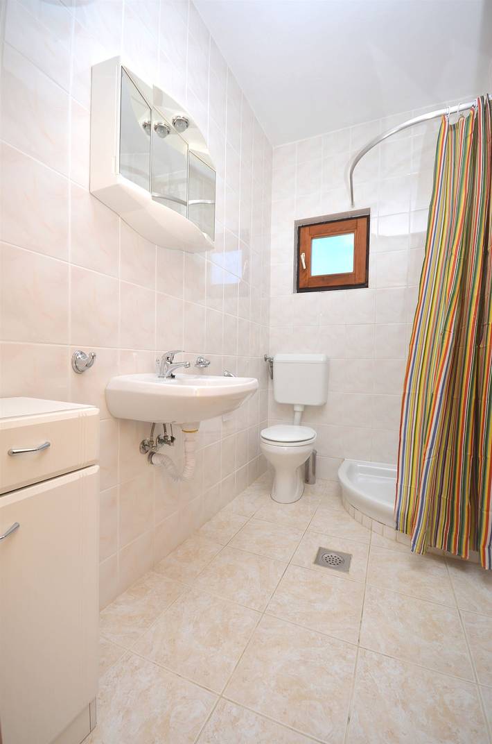 Gîte pour 4 personnes, avec terrasse, animaux acceptés dans Pag - 2